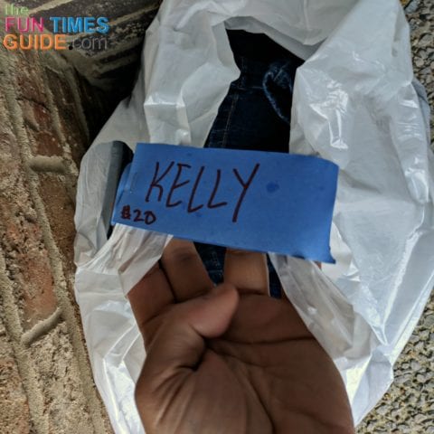 For PPU, I put the item in a plastic bag or a shallow box from Costco, then I staple a colorful piece of paper with the person's name and the amount they're expected to leave under the front door mat on my covered porch. photo by Lynnette at TheFunTimesGuide.com For PPU, I put the item in a plastic bag or a shallow box from Costco, then I staple a colorful piece of paper with the person's name and the amount they're expected to leave under the front door mat on my covered porch.