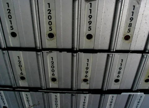 wondering if you should have a post office box or physical mail box?